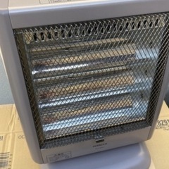★返品保証付き【日立製】ハロゲン電気ヒーター　(まぁまぁ美品)　家電の画像
