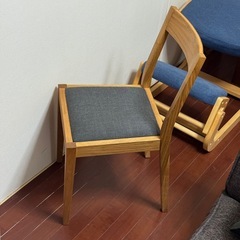 無印良品　オーク　
椅子の画像