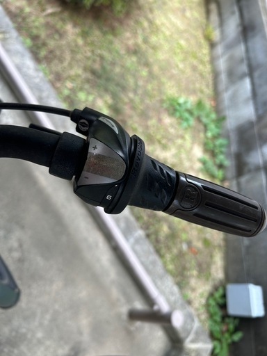 自転車　26インチ　自転車カバーとスマホホルダーと荷台の紐付き　