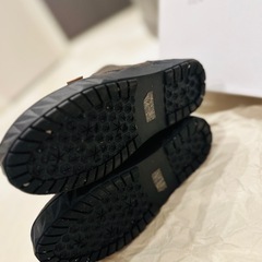 little walk to a park リトルウォークトゥーアパーク　冬靴　ダークな茶系　サイズMの画像