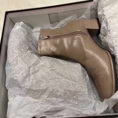 お取引き中　　maaRu  マアル　ショートブーツ　ピンクベージュ　Mの画像