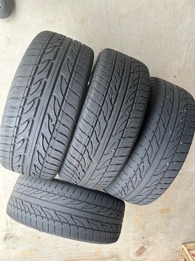 富山 | 18インチアルミホイール・4/5穴・215/35ZR/18タイヤおまけ・中古・直接引き取り希望