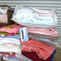 配達先決定🚚　無料配達します🚚商品養生・保護猫活動されてる方に！💖毛布大量💖まとめて無料で！💖の画像