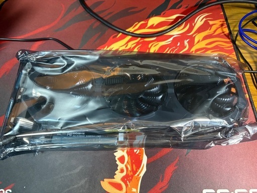 新品 未使用品 グラフィックボード GIGABYTE GTX980