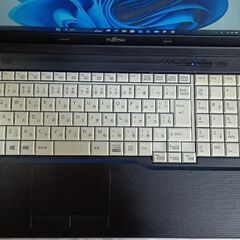 最新バージョン25H2　Windows11  第六世代 LIFEBOOK A 576/N Core i5-6200U メモリ8GB  SSD256GBの画像