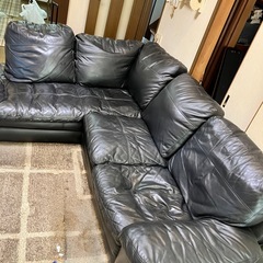 カウチソファ(ニトリ)レザー調の画像