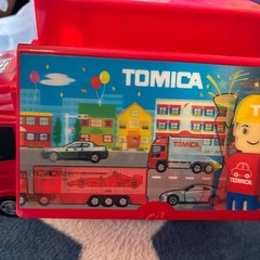 梯子車、トミカのトラックの画像