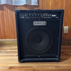 ベースアンプ　FENDER スクランブル60の画像