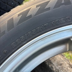 ブリヂストン スタッドレスタイヤ+ホイール　225/65R17の画像