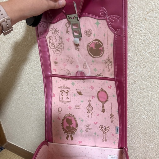 大　　大　　値下げ天使の羽女の子用ランドセル可愛い❤️