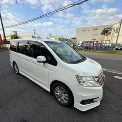ホンダステップワゴンRK5の画像