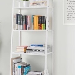 鉄製の棚の画像