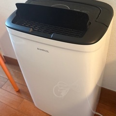 除湿機 コンパクト コンプレッサー式 パワフル 部屋干し 衣類乾燥 湿気対策 除湿器の画像