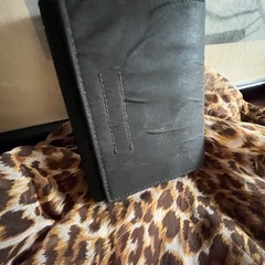 プラダPRADAナイロン三つ折り財布の画像