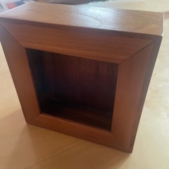 木製飾り箱の画像