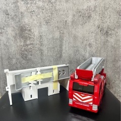 トミカ変形出動！ビッグファイヤー＆コンビステーションの画像