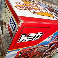 トミカ変形出動！ビッグファイヤー＆コンビステーションの画像