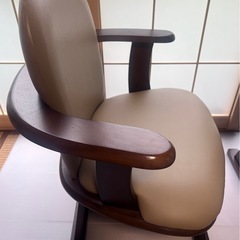 ❤️美品❤️回転式天然木チェアー2脚セットの画像