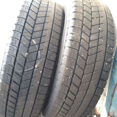 スタットレスタイヤ　BS　VRX3　175/65R15の画像