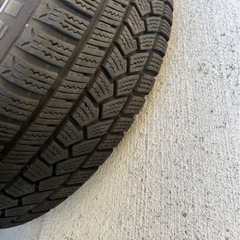 175/65/14R 82T 14インチスタッドレス 
タイヤ付の画像