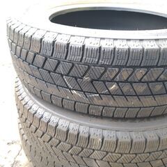 スタットレスタイヤ　BS　VRX3　175/65R15の画像