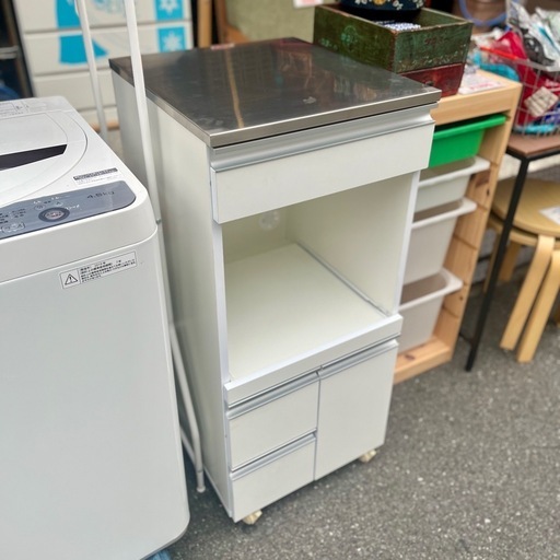 ベルーナ キッチンワゴン ステンレストップ 作業台 キャスター付き サイドワゴン レンジ台 キッチンラック キッチンカウンター ワゴン ステンレス 天板 家電ラック 台所収納 シンプル 白 シルバー ホワイト kitchen wagon stainless steel counter work table cart side table microwave rack utility shelf l cart white kitchen rack cabinet