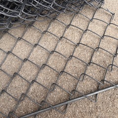 DIY ひし形金網チェーンリンクフェンスの画像