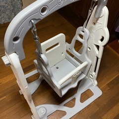 室内 ブランコの画像