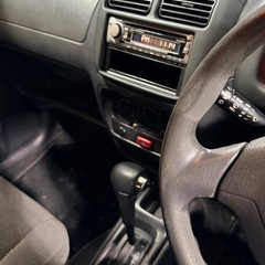 スイフト　白色で人気　快適走行の画像