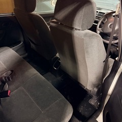 スイフト　白色で人気　快適走行の画像