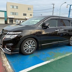 【値下げしました】日産エルグランド　車検2年付きの画像