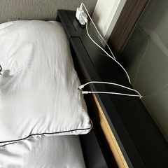 セミダブルベッドフレーム、マットレス、トッパーセットの画像