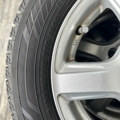 スタッドレスタイヤ　165/65R13（ナット有）の画像