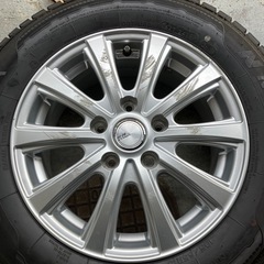 洗浄済み 山有り SIBILLA 15×6J  ET53  5H  PCD114.3 195/65R15 スタッドレス 4本セットの画像