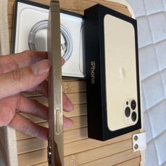 値下げ！早い者勝ち!!美品　iPhone13promax SIMフリー　スマホの画像