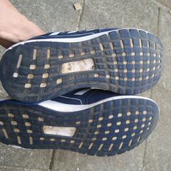 アディダス　25cmの画像