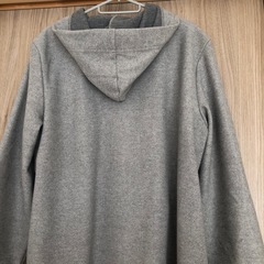 グレーフード付きコート
の画像
