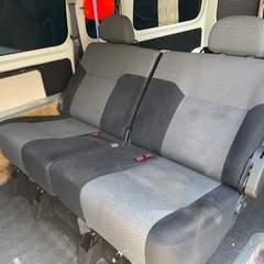 日産NV350キャラバンプレミアムGX純正セカンドシート の画像