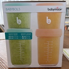 Glass jars with lidsの画像