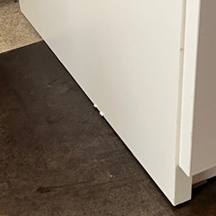 食器棚 ホワイトキャビネット 白 スリムラック キッチン 脱衣所 収納 棚 キッチンキャビネット ガラス扉収納 薄型 スキマ 隙間 収納棚 扉付き収納 シンプル ラック 白家具 white cabinet glass door kitchen cabinet pantry slim shelf kitchen storage cupboard tall narrow storage シェルフ 家具収納の画像