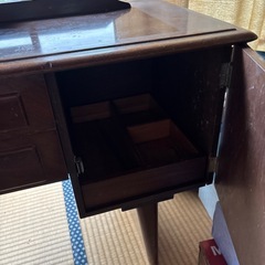 三面鏡ドレッサーの画像