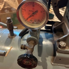 コンプレッサー200Vの画像