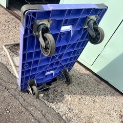 手押し　台車　ブレーキ付き　300kgの画像