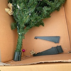 クリスマスツリー170cm中古、平成初期感、専用の箱無しの画像