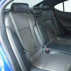 専用装備がカッコイイ！しかもサンルーフ付！！！スポーティーカラーのIS　Fスポあります♪の画像