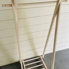 木製 ポールハンガーの画像