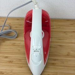 【中古美品】Panasonicスチームアイロンの画像