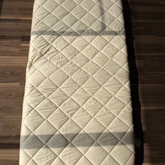 美品‼️AirOnAir ウレタンマットレス【 分解可能】 と昭和西川敷布団【宙SORA】の画像