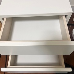 美品サイドテーブルの画像