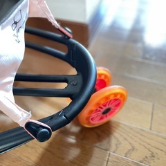 Quinny Yezz クイニージャズ 3輪ベビーカー　ピンクの画像